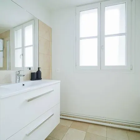Apartment Haussmannien 16eme *